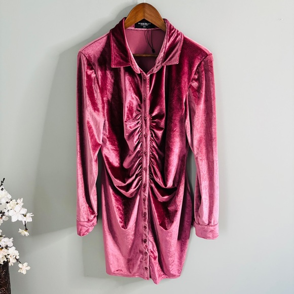 Rebdolls Dresses & Skirts - Rebdolls Velvet Cinched Mini ShirtDress Size 2X